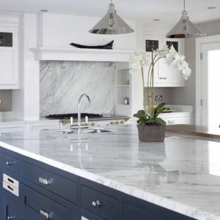 veined quartz kitchen